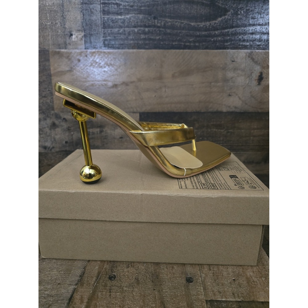 Women Gold Thong Heel Sandals Square Sexy Dress Sandals Size 10 Excellent!